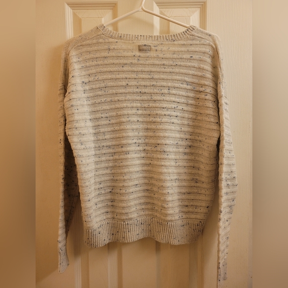 Women's Rhythm Ribbed V-Neck Sweater - Picture 4 of 6